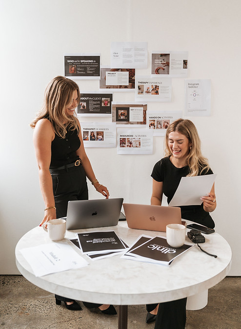 Strategy <span class="font-style-italic">development</span>